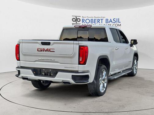 White Frost Tricoat 2023 GMC Sierra 1500 Denali