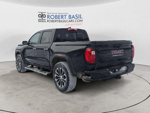 2024 GMC Canyon Denali