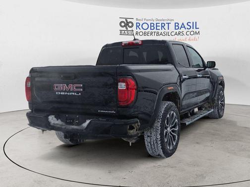 2024 GMC Canyon Denali