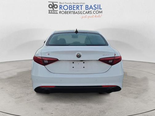 2022 Alfa Romeo Giulia Ti