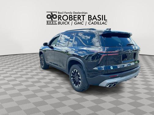 Mosaic Black Metallic 2024 Chevrolet Traverse AWD Z71