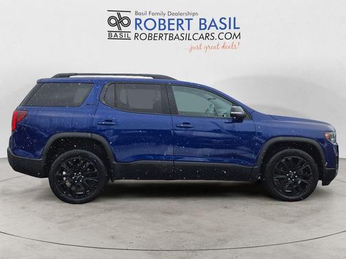 2023 GMC Acadia AWD SLT