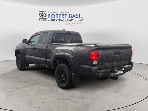 2022 Toyota Tacoma SR