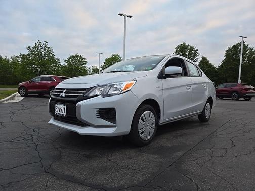 White Diamond 2024 Mitsubishi Mirage G4 ES