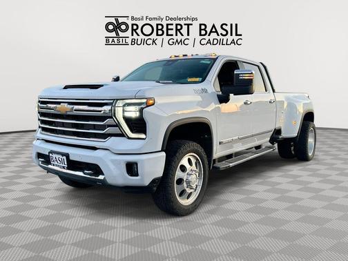 Summit White 2024 Chevrolet Silverado 3500 High Country