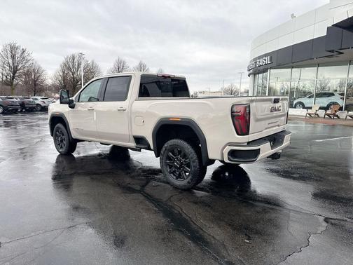 White Sands 2026 GMC Sierra 3500 AT4