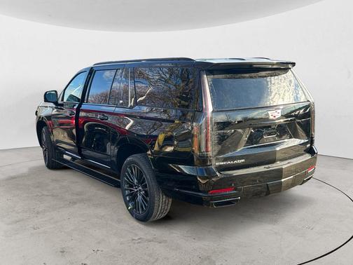 2026 Cadillac Escalade ESV Sport Platinum