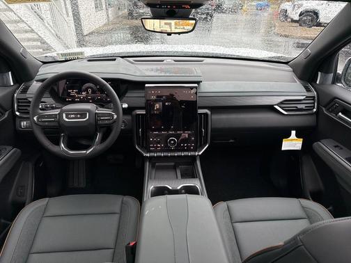 2026 GMC Acadia AWD AT4