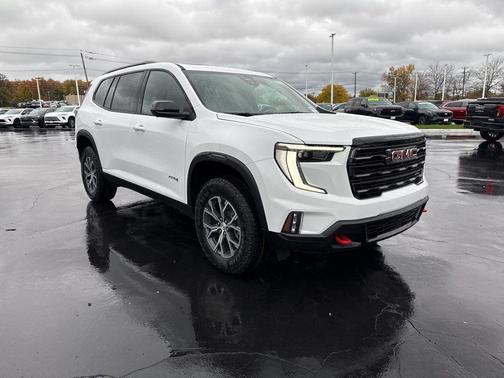 2026 GMC Acadia AWD AT4