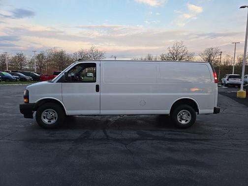 Summit White 2020 Chevrolet Express 2500 Work Van