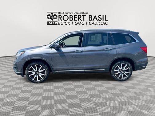 Modern Steel Metallic 2021 Honda Pilot Touring 8-Passenger