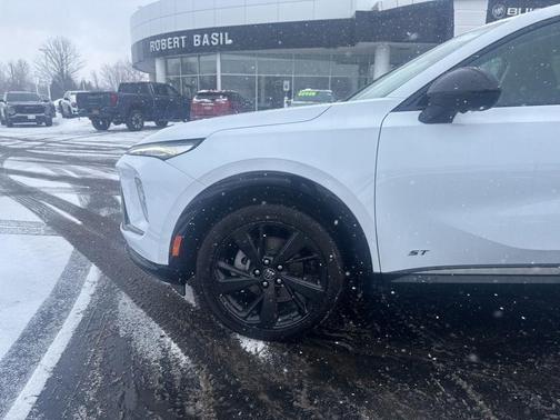 Iridescent White Tricoat 2026 Buick Envision Sport Touring AWD