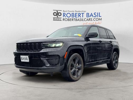 2023 Jeep Grand Cherokee Altitude