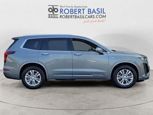 2023 Cadillac XT6 Luxury FWD
