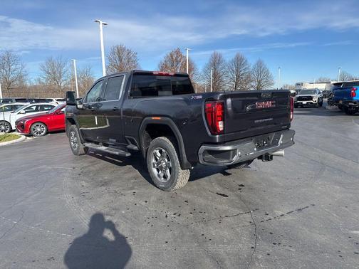 2026 GMC Sierra 2500 SLE