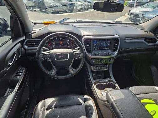 2021 GMC Acadia AWD AT4