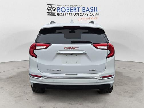 2023 GMC Terrain Denali