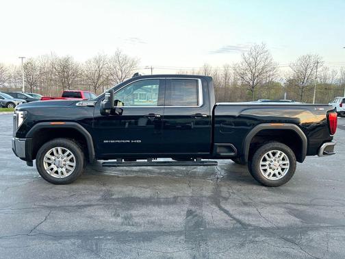 Onyx Black 2024 GMC Sierra 2500 SLE