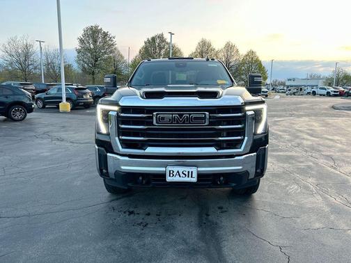 Onyx Black 2024 GMC Sierra 2500 SLE