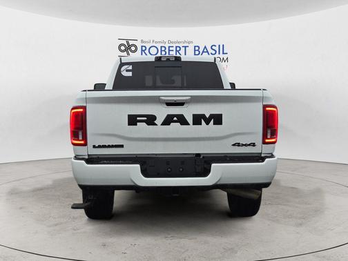 2025 RAM 3500 Laramie Crew Cab 4x4 6'4' Box