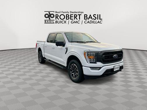 Oxford White 2023 Ford F-150 XLT