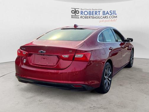 Cajun Red Tintcoat 2018 Chevrolet Malibu LT