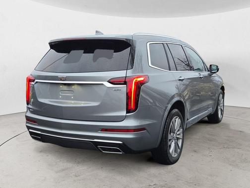 2023 Cadillac XT6 Premium Luxury AWD