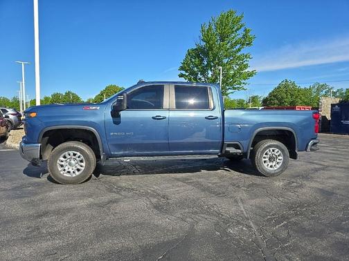 Lakeshore Blue Metallic 2024 Chevrolet Silverado 2500 LT