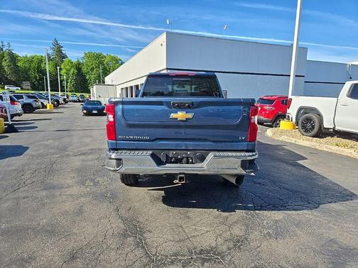 Lakeshore Blue Metallic 2024 Chevrolet Silverado 2500 LT