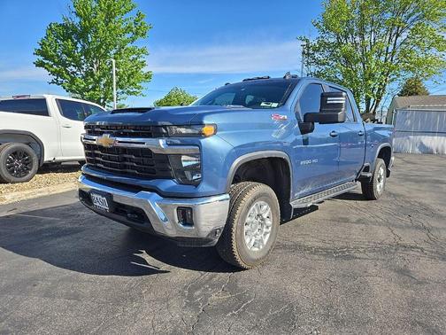 Lakeshore Blue Metallic 2024 Chevrolet Silverado 2500 LT
