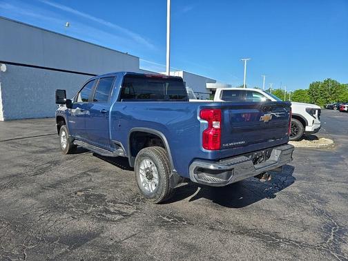 Lakeshore Blue Metallic 2024 Chevrolet Silverado 2500 LT
