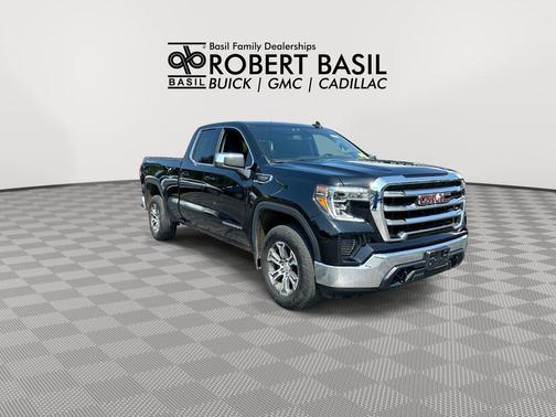 Onyx Black 2019 GMC Sierra 1500 SLE