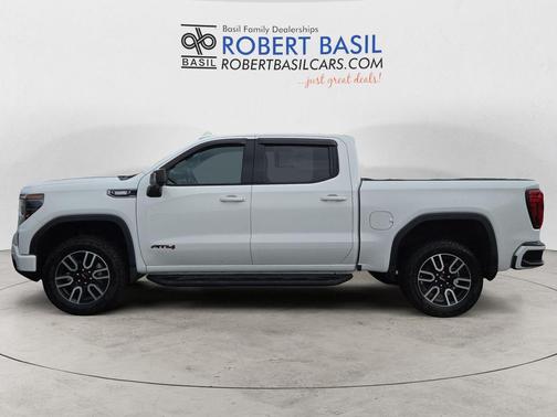 2025 GMC Sierra 1500 AT4