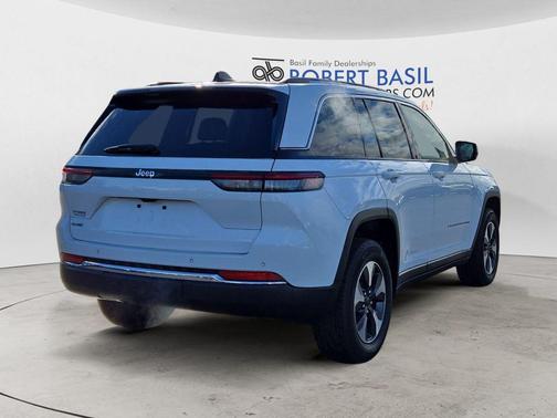 2023 Jeep Grand Cherokee 4xe Base