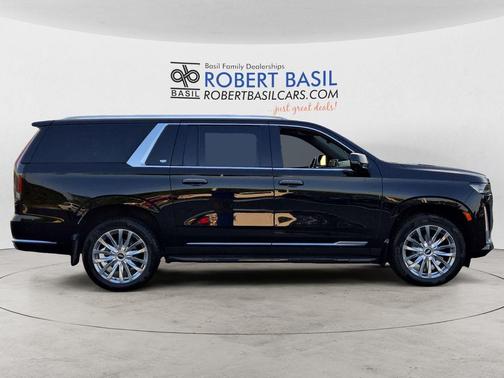 2022 Cadillac Escalade ESV Premium Luxury
