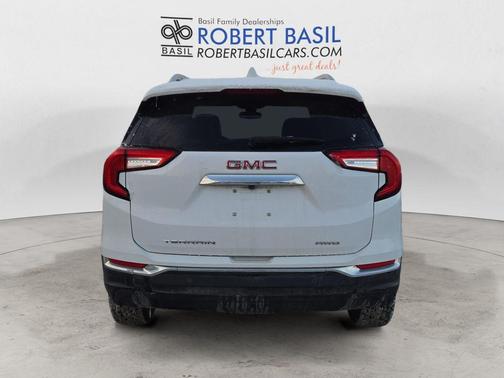 2023 GMC Terrain SLT