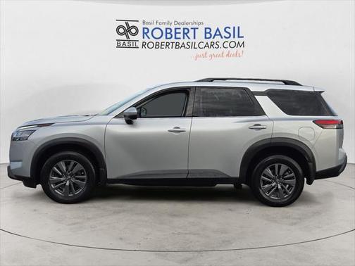 2022 Nissan Pathfinder SV 4WD