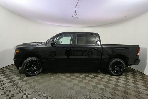 Diamond Black Crystal Pearlcoat 2023 RAM 1500 Big Horn/Lone Star