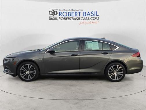 2018 Buick Regal Sportback Essence