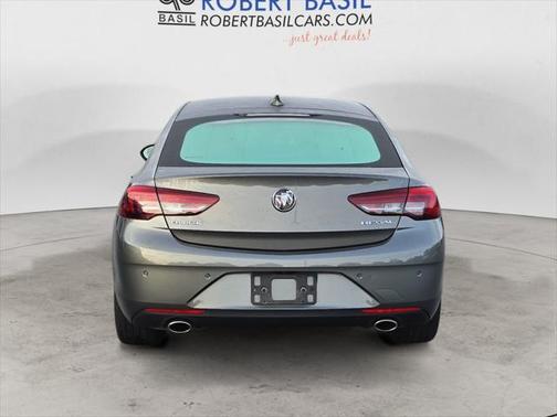 2018 Buick Regal Sportback Essence