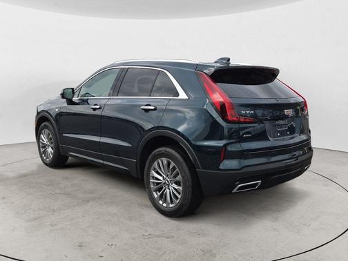 Emerald Lake Metallic 2025 Cadillac XT4 Premium Luxury