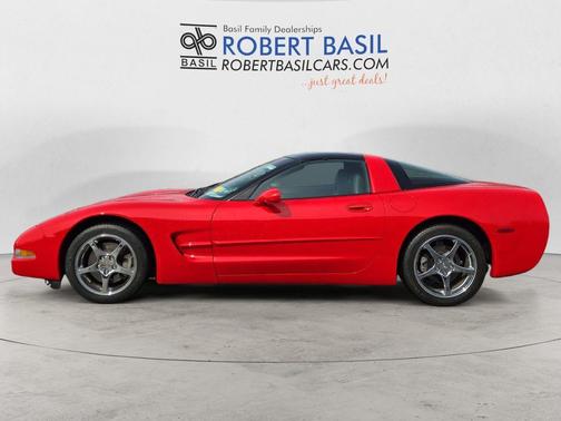 Torch Red 2000 Chevrolet Corvette Base