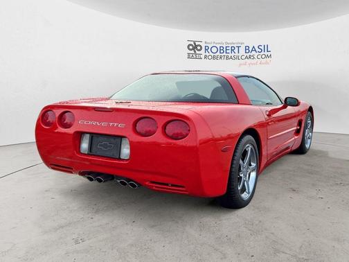 Torch Red 2000 Chevrolet Corvette Base
