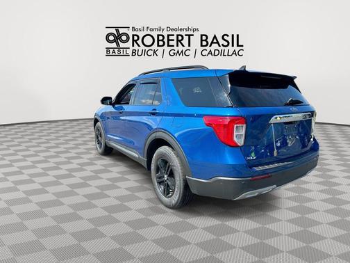 Atlas Blue Metallic 2021 Ford Explorer XLT