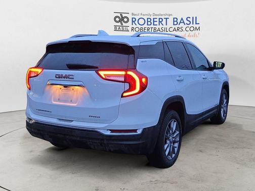 2022 GMC Terrain SLT