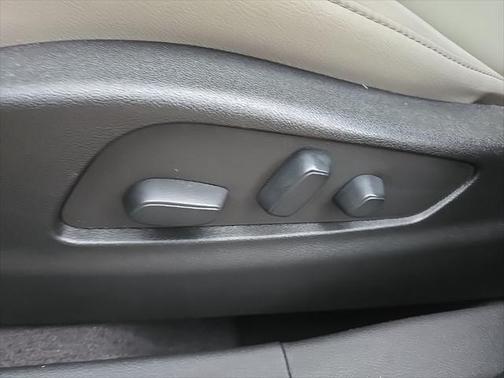 2022 Cadillac XT4 Luxury