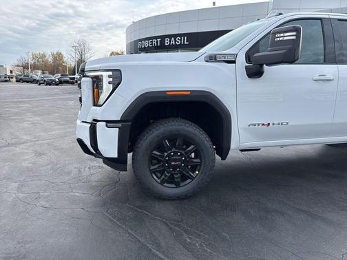 2026 GMC Sierra 2500 AT4