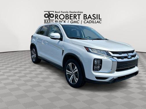 White Diamond 2025 Mitsubishi Outlander Sport 2.0 ES