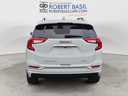 2023 GMC Terrain Denali