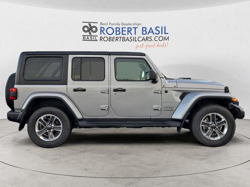 2021 Jeep Wrangler Unlimited Sahara